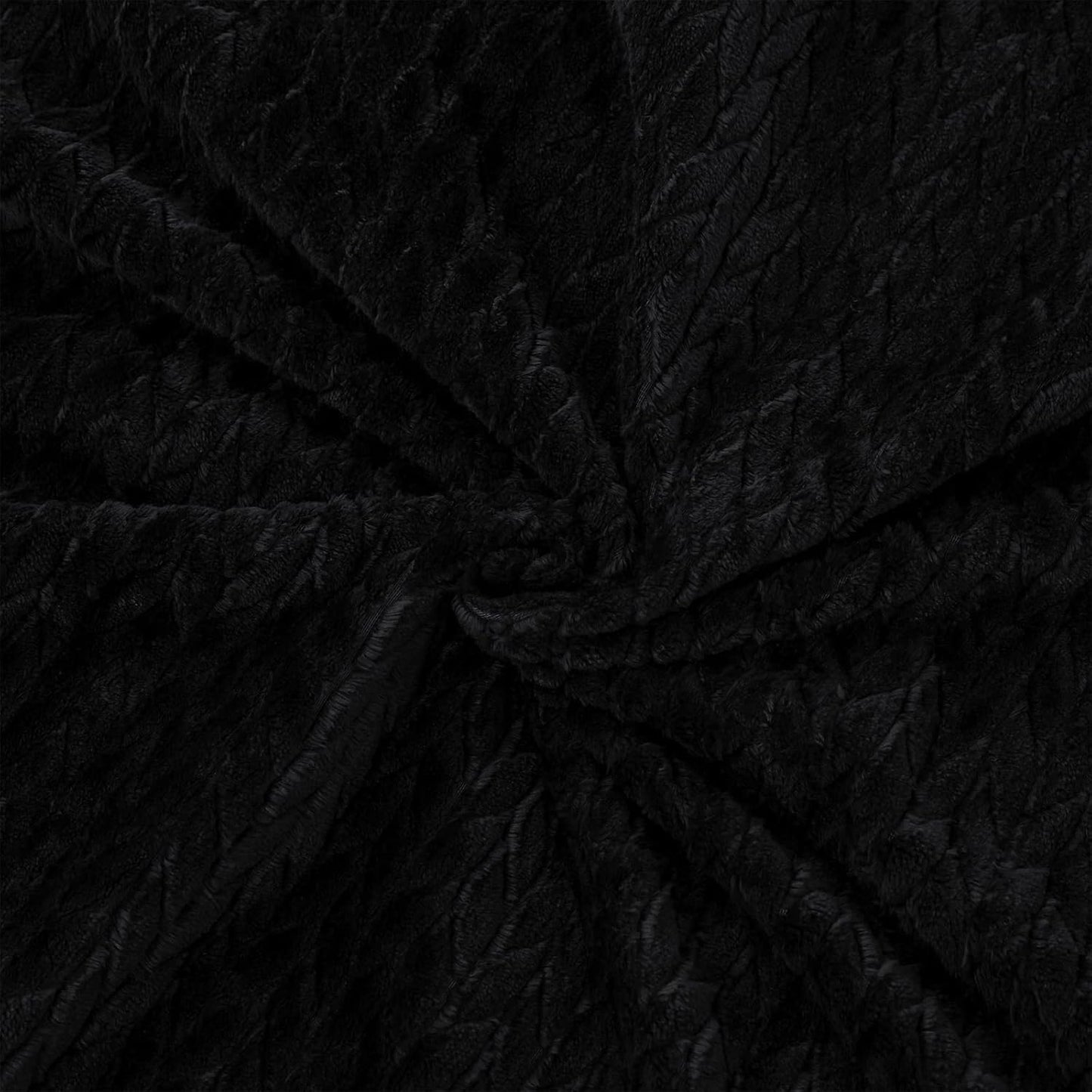 Breathable Fleece Throw Blanket for Couch Sofa(50X70 Inch), Super Soft Fuzzy Blankets for All Season, Lightweight and Fluffy, Black(Leaf)