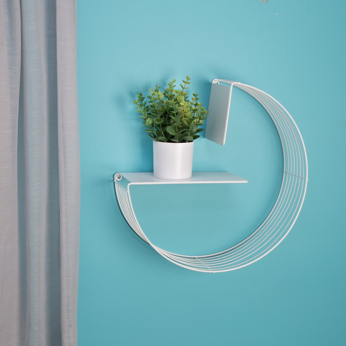 17.7" W X 17.7" H Steel Floating Circular Accent Shelf, White