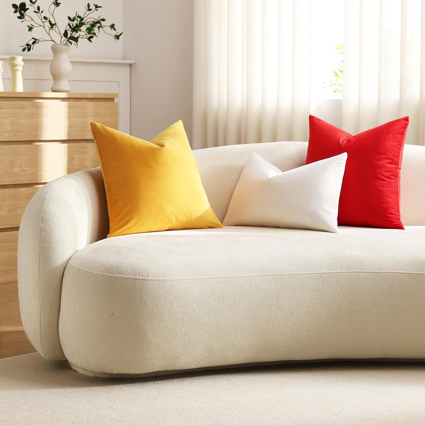 Throw Pillow Covers 18X18 Gold Yellow: Pack of 2 Cozy Soft Velvet Square Modern Luxury Decorative Throw Pillow Cases for Sofa Couch Living Room Bed Home Decor