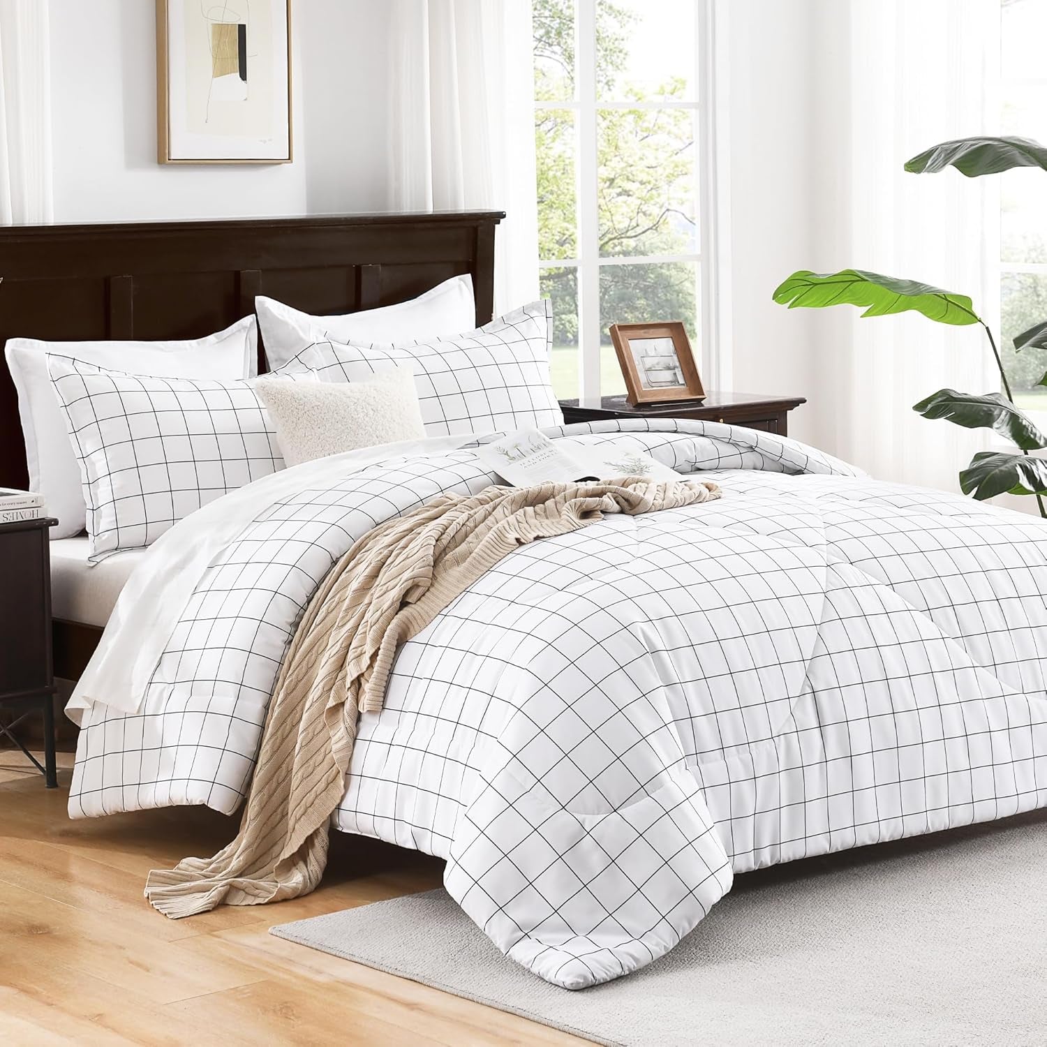 White Grid Comforter Set Queen Size (90X90 Inch), 3 Pieces(1 Grid Comforter and 2 Pillowcases), Summer Lightweight Microfiber down Alternative White Comforter with Black Lines