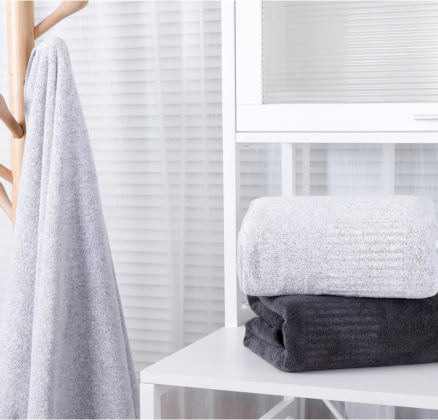 2-Pack 27" X 54" Bath Towels 30% Viscose Made from Bamboo Ultra Soft & Highly Absorbent Solid Premium Bath Towels for Bathroom, Hotels, Spa and Gym, Light Gray