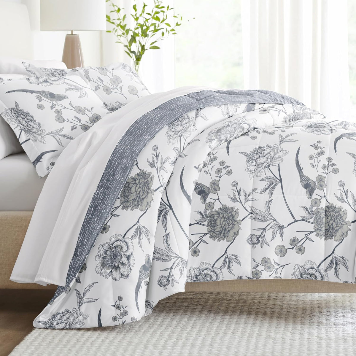 Reversible Queen/Full Comforter Set (3 Piece) - Bring Luxury Home with Our Soft and Lightweight down Alternative Comforters Queen Size - This Includes Your Comforter and 2 Pillow Shams