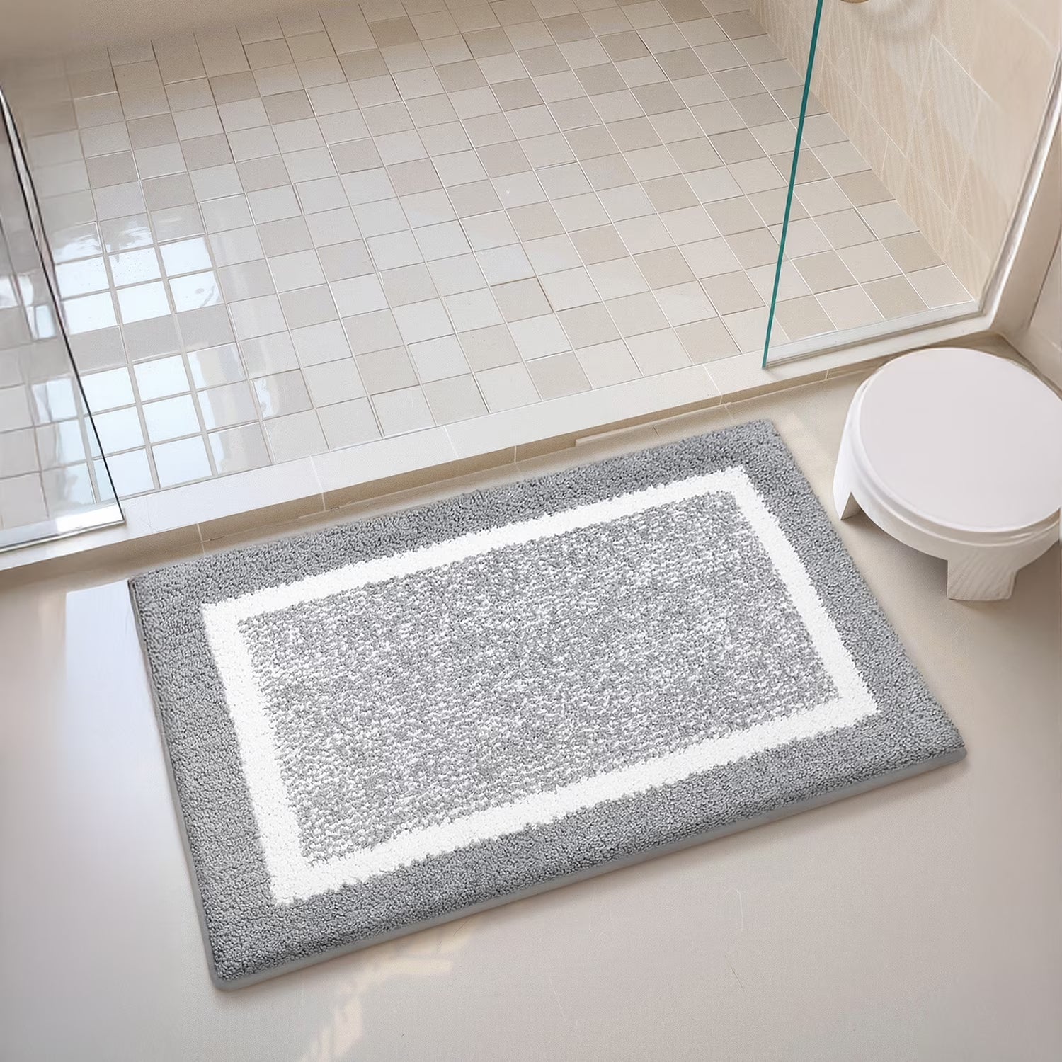 Bathroom Rug, Soft Absorbent Bathroom Mat and Bath Mat, Premium Microfiber Shag Bath Rug Machine Washable (16"X24",Grey and White)