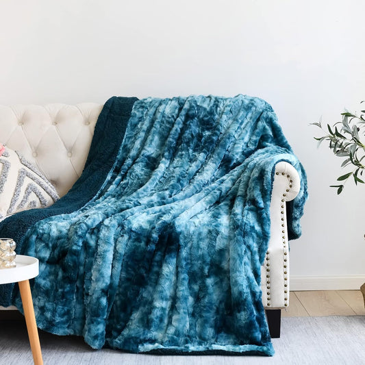 Super Soft Faux Fur Throw Blanket for Couch Dark Blue Sherpa Fuzzy Plush Warm Blanket for Sofa Bed (Dark Blue, Throw(40"X50"))
