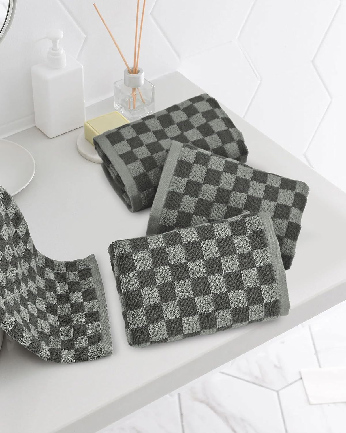 Grey Towels Set of 6, Cotton Towels for Bathroom Quick Drying and Soft, 2 Bath Towels and 4 Hand Towels, Checkered Towel Sets