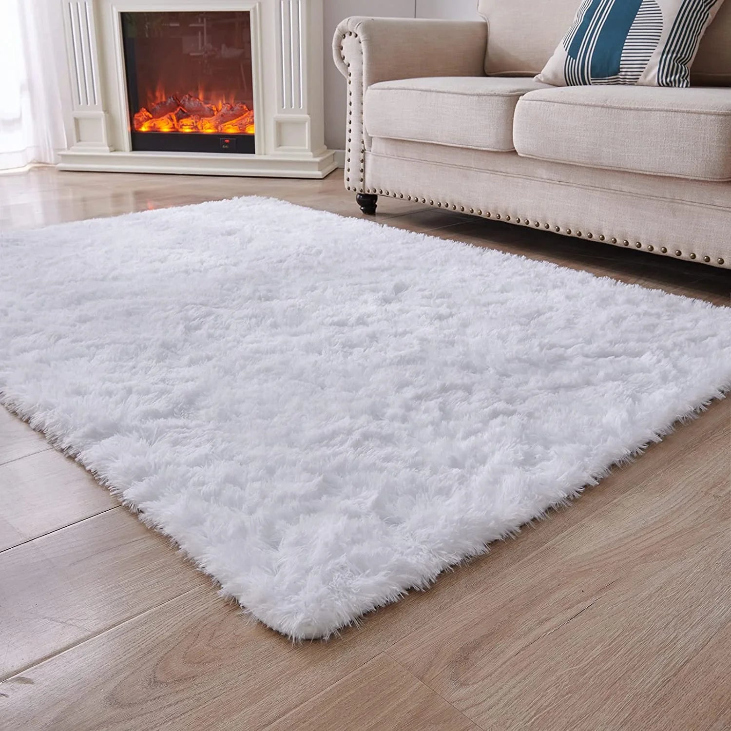 Stylish Soft Shaggy Velvet Carpet for Living Room/Bedroom, Fluffy Area Rugs, 4' X 5.9' , White